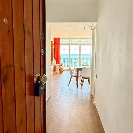 Winahost Apartamentro Vistas Al Mar * Cunit
